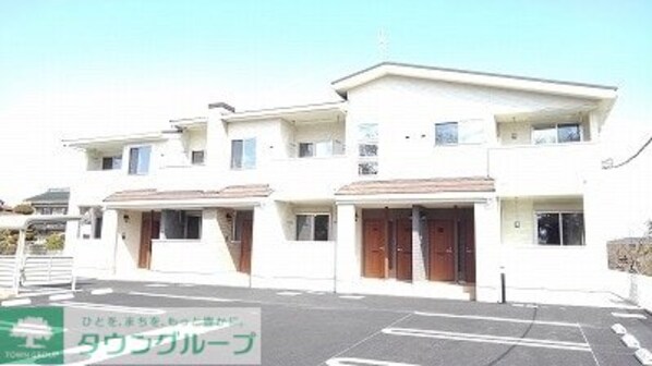 プラシードVの物件外観写真